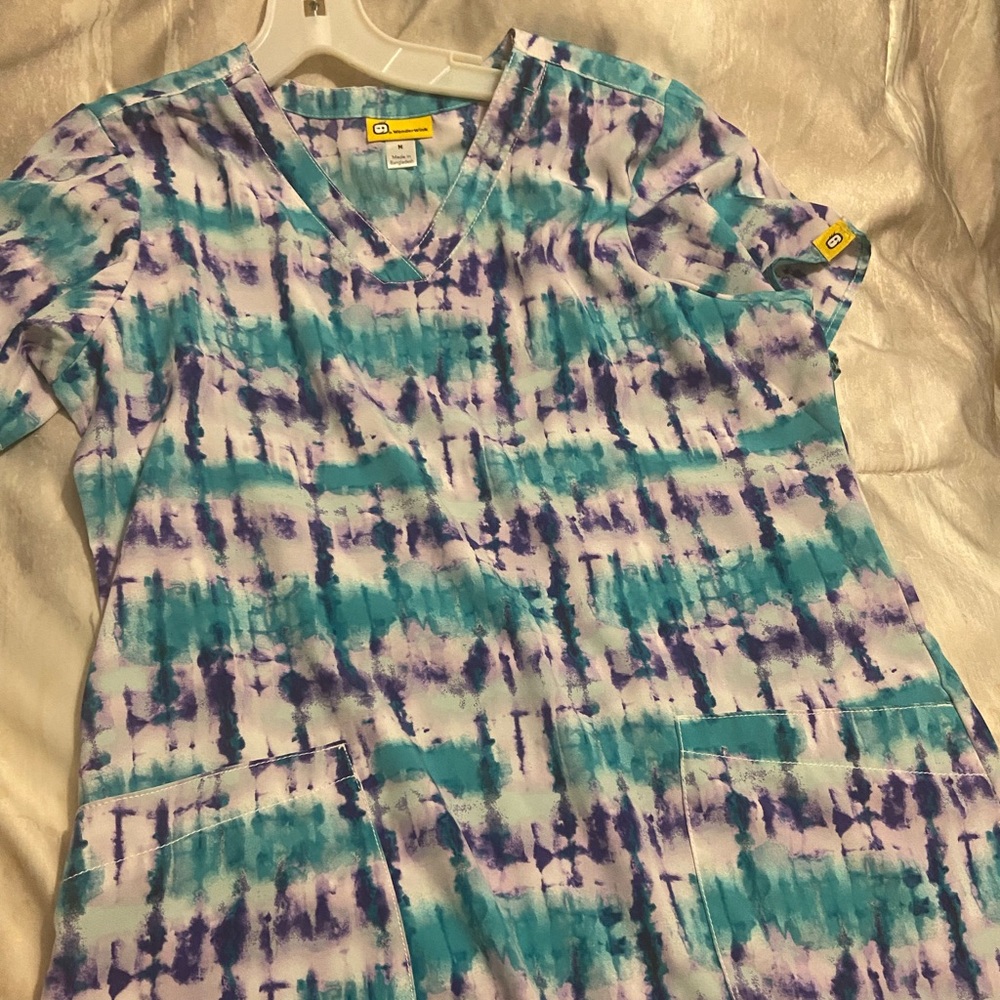 Women’s scrub top- size medium